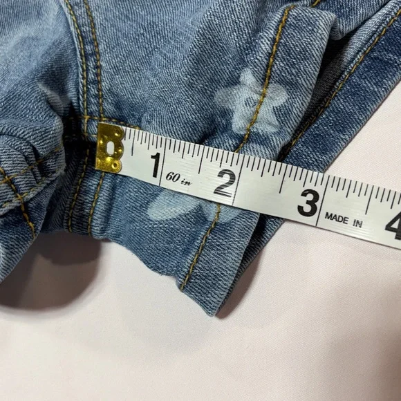 Levi’s Shorty Denim Shorts Floral Print Light Wash Girls 12 Regular - Picture 7 of 8